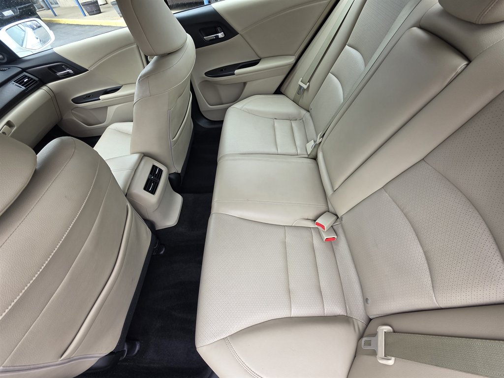 2015 Honda Accord EX-L V-6 - Photo 10